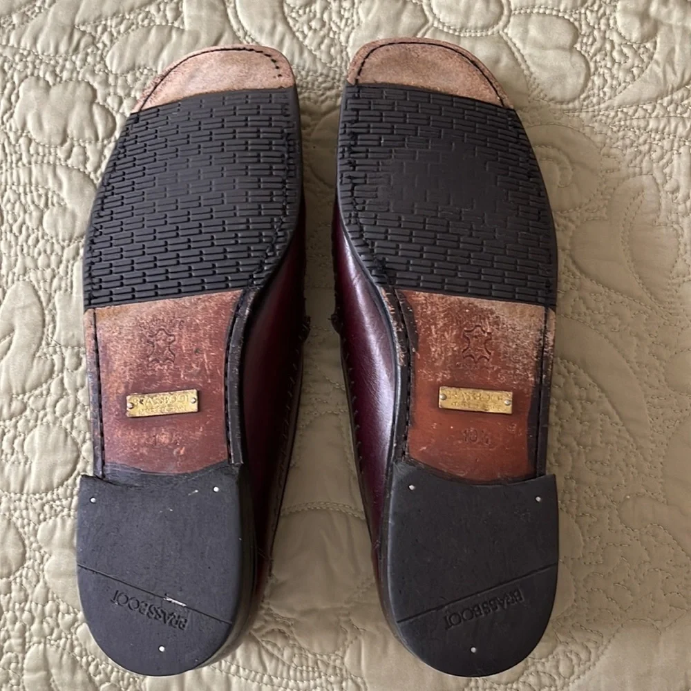 Men’s Tommy Bahama loafers